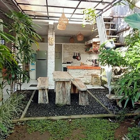 קנגו Pondok Ayu Homestay מראה חיצוני תמונה